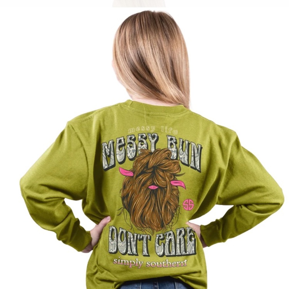 NWT Simply Southern Long Sleeve T Shirt Women's Messy Bun Don't Care Medium.